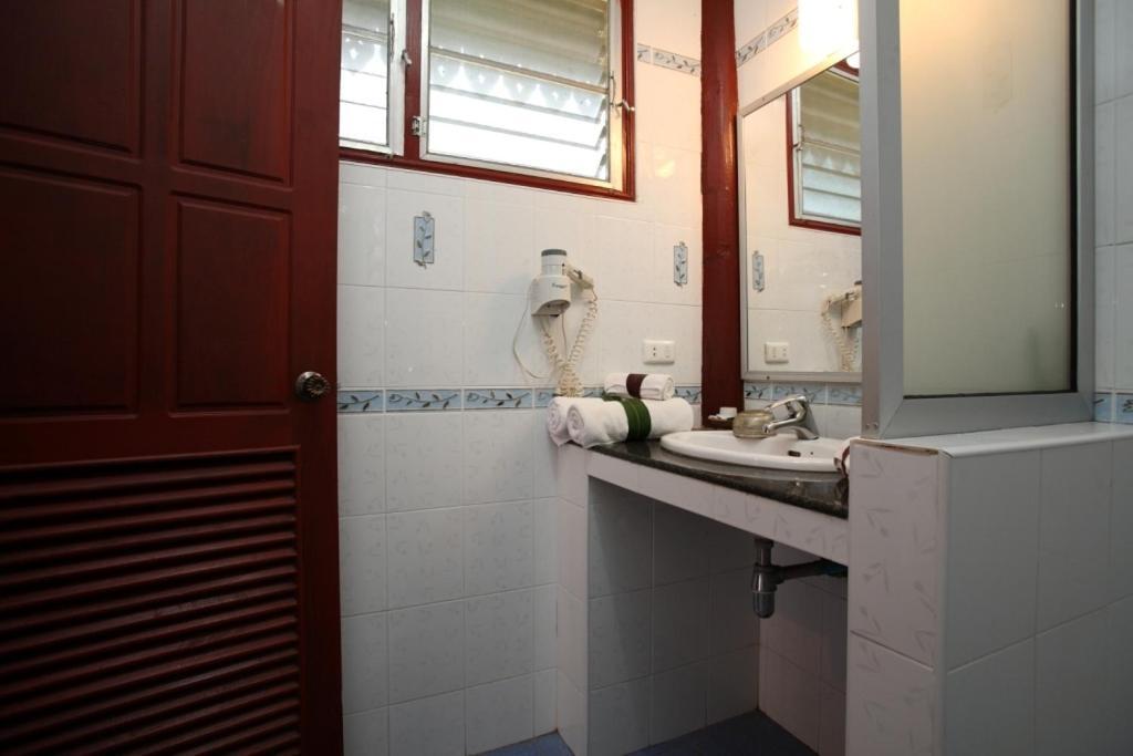 Vansana Nam Ngum Resort Вьентьян Номер фото